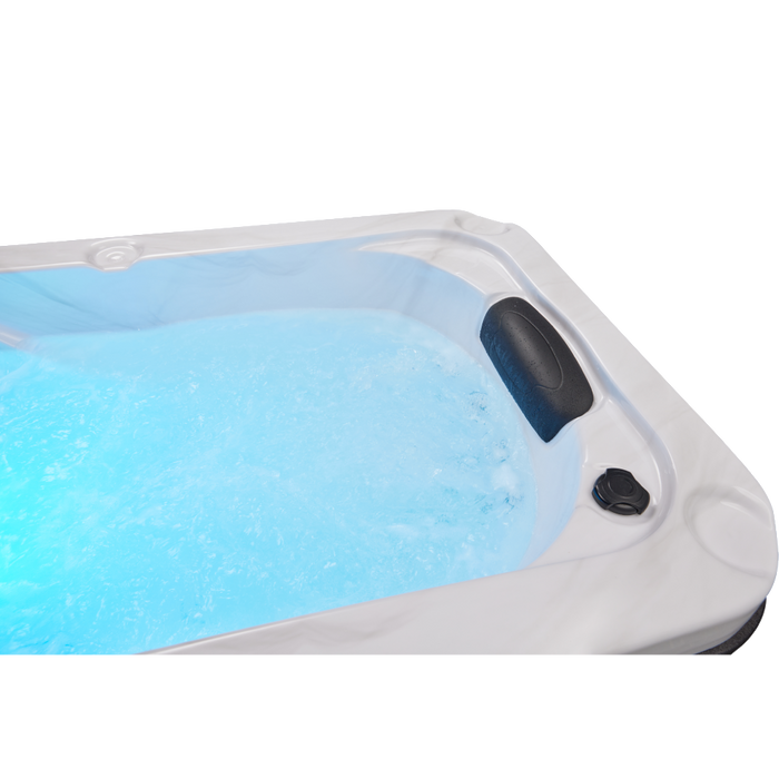Luxury Spas Solo 1 Person Hot Tub
