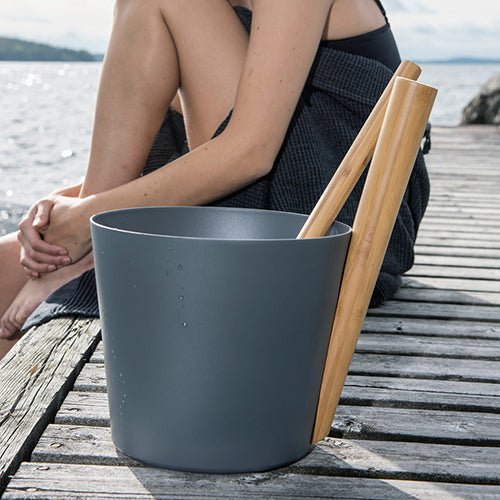 Rento Straight Handle Sauna Bucket Sauna Bucket, Aluminum w/ Thermo Bamboo, Straight Handle, Matte Grey, 5 Liter - West Coast Saunas - 601174